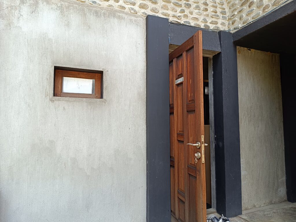 Office 04